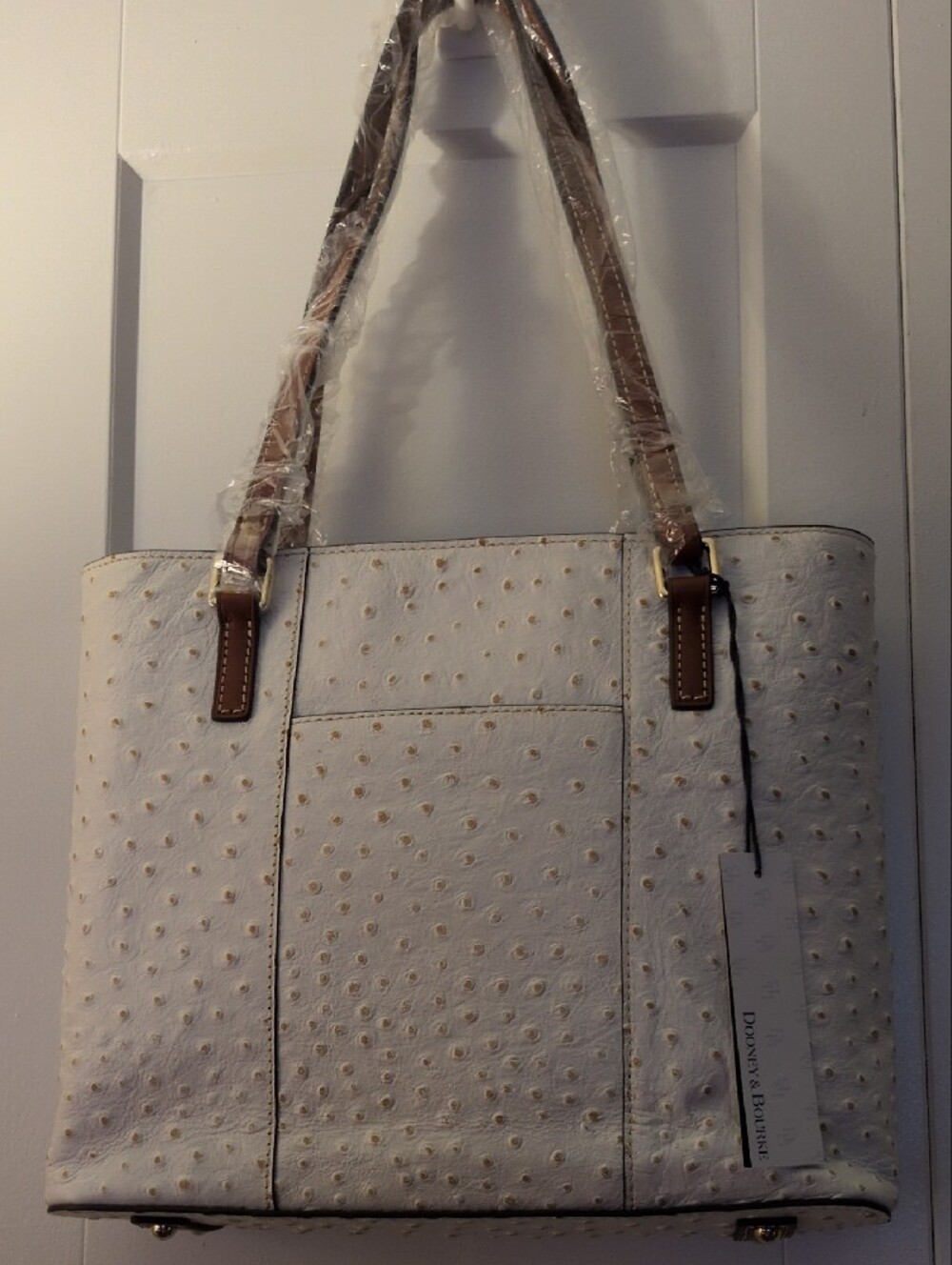 Dooney & Bourke White Ostrich-Embossed Tote with Tan Straps Dust Bag  Included! - Picture 7 of 16
